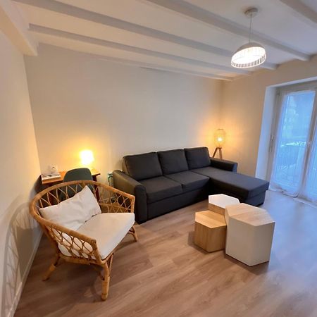 Appartement Rdc 9 Personnes, 2 Chambres, Wifi, Proche Du Centre La Bourboule Luaran gambar